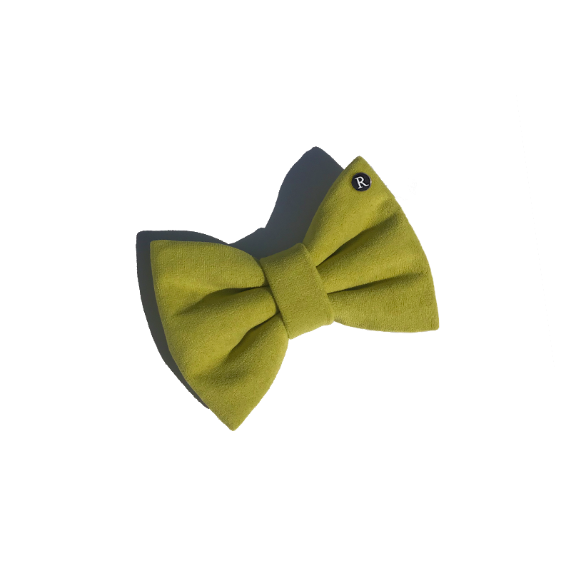 'Fleur de Azure 'Velvet Bowtie